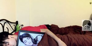How To Take Lovey-Dovey Photos That Look Like You Have A Girlfriend