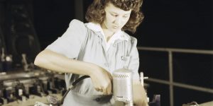 Stunning Photos Of American Women At Work During World War II