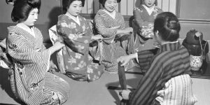 Memoirs Of The Geisha - A Look Back At The Traditional Japanese Female Entertainers