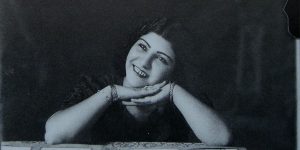 Amazing Portrait Photos Of Iranian Women From Between The 1920s And '50s