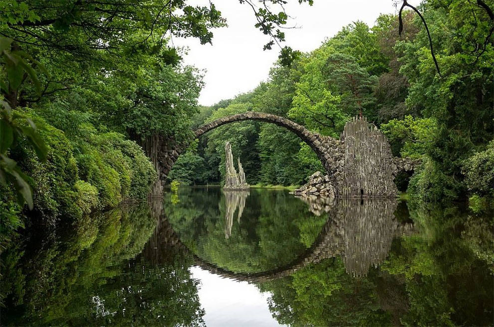 German Bridge This Jaw-Dropping 19th-Century German Bridge Uses Its Reflection To ...