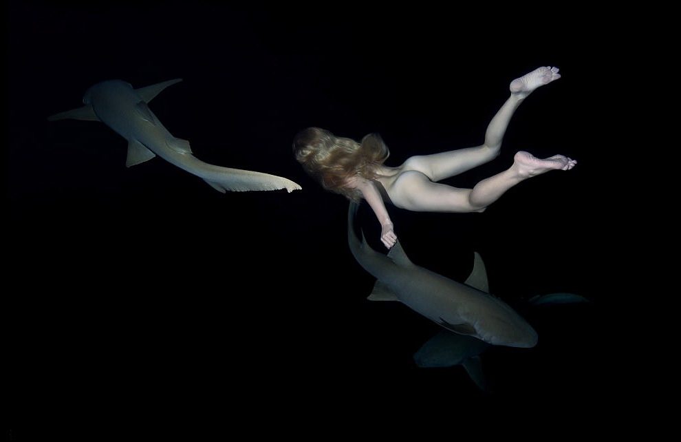 990px x 642px - Underwater Model Irina Britanova Swims Naked With Sharks To ...