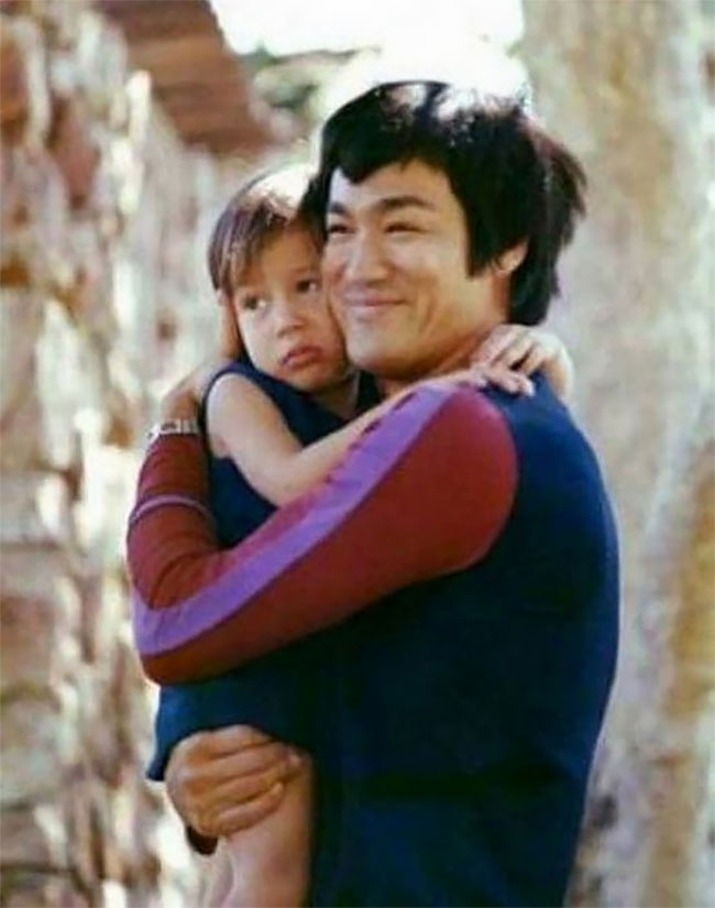 Never Before Seen Photos Of Bruce Lee From The Family Archive Design 