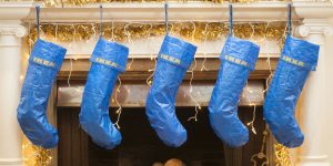 IKEA Frakta Bag-Inspired Stocking Is The Perfect Festive Hack