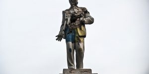 “Lenin Lived, Lenin Lives, Lenin Will Live”: Lenin Statues 100 Years After Russian Revolution