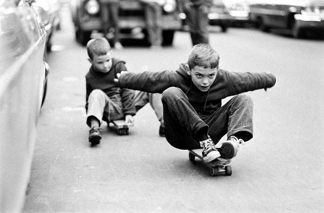 Stunning Black And White Photos Of The Skateboarding In The 1960s