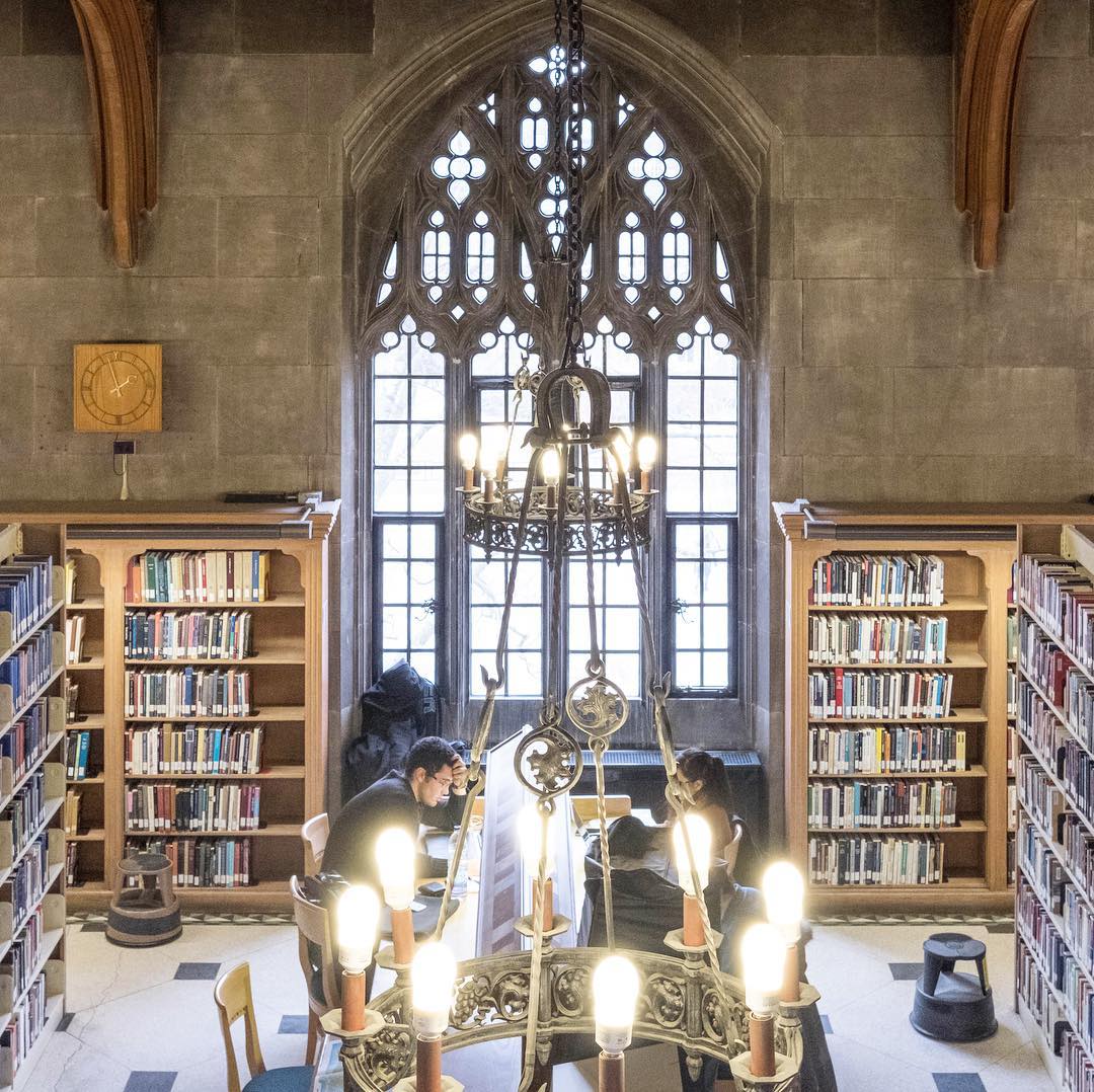 Cc library. Библиотека университета Торонто.