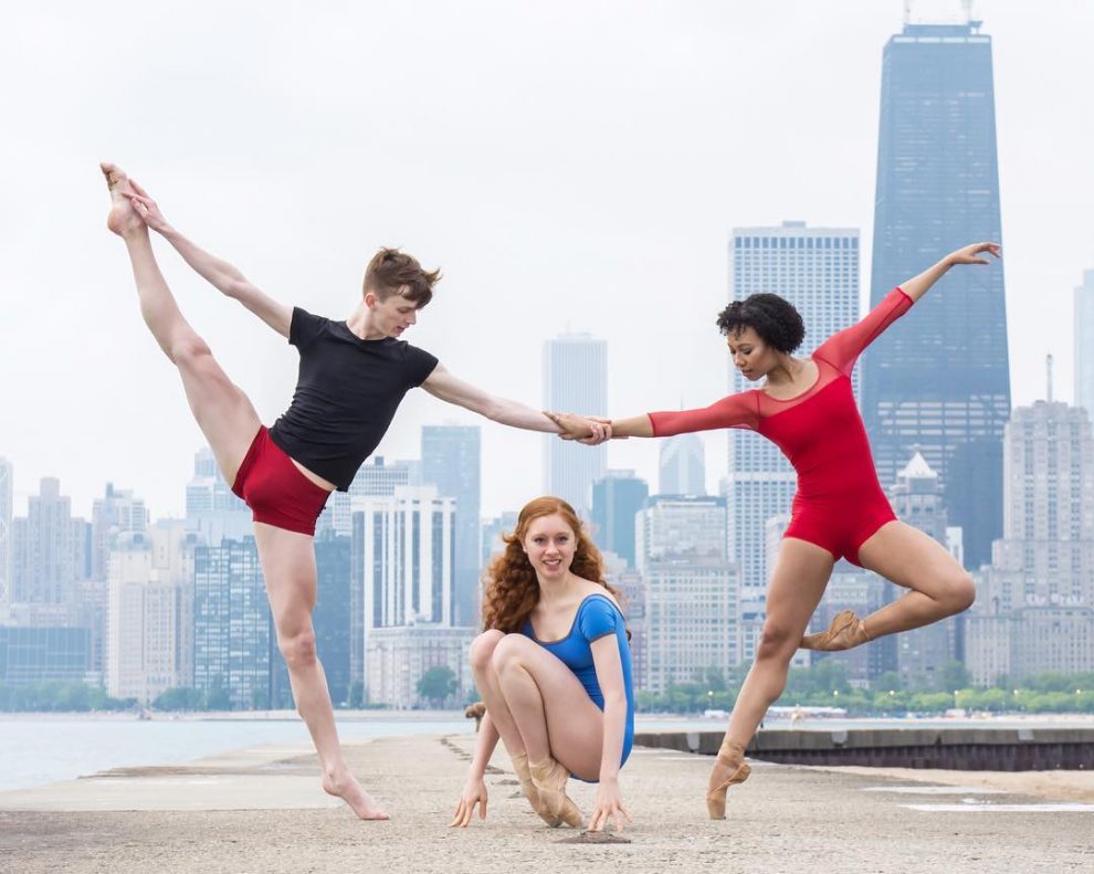 Marvelous Portraits Of Ballerinas Practicing On The Streets Of Chicago ...