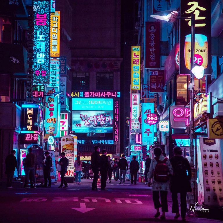 Seoul At Night In Neon-Noir Through The Lens Of Photographer Noe Alonzo ...