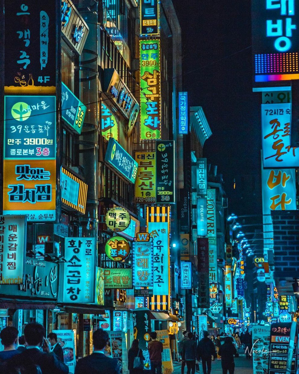 Seoul At Night In Neon-Noir Through The Lens Of Photographer Noe Alonzo ...