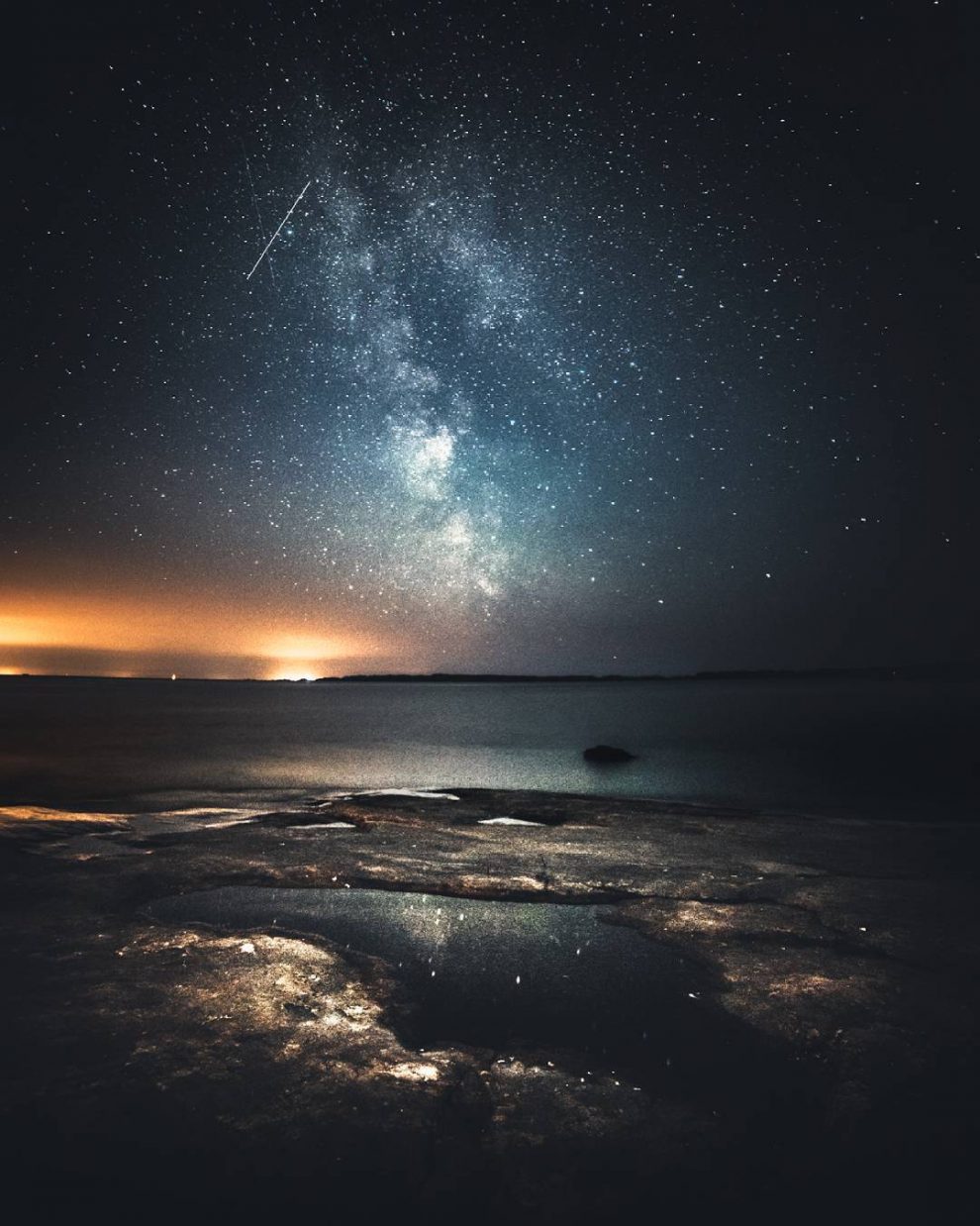 Photographer Captured Stunning Pictures Of Milky Way In Finland’s Most ...