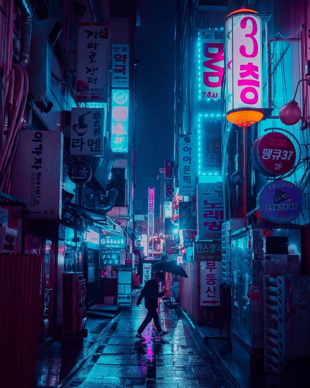 Cyberpunk, Neon And Futuristic Street Photos Of Seoul By Steve Roe ...