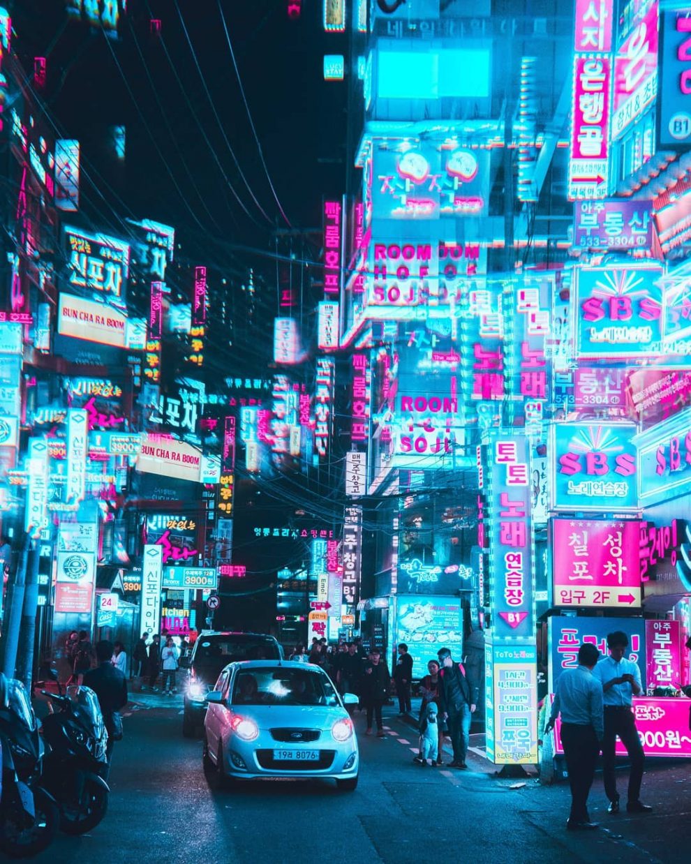 Cyberpunk, Neon And Futuristic Street Photos Of Seoul By Steve Roe ...