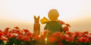 Kiki Fernandes Captures The Poignancy Of De Saint-Exupéry’s Work In Gorgeous Photos Of Scenes From The Little Prince — In LEGO
