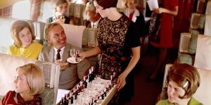 Vintage Photos From Between The 1940s And 1970s Show How Glamorous Flying Used To Be!
