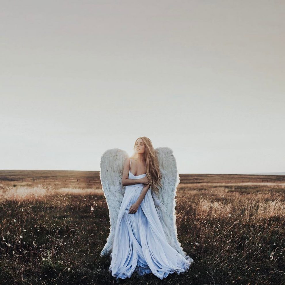 Rosie Hardy Escapes Into Fantasy Worlds Through Her Self Portraits ...