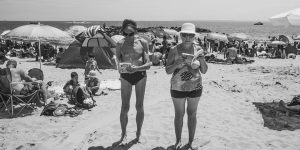Photographer Luc Kordas Captures The Iconic Coney Island During The Most Vibrant Time