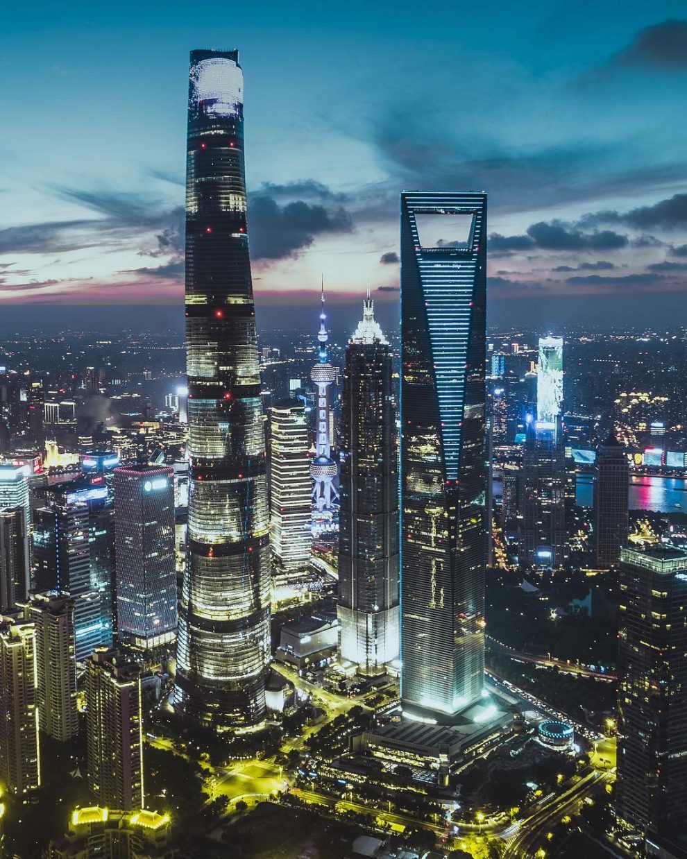 Daredevil Photographer Captures Outstanding Cityscape Views Above The ...