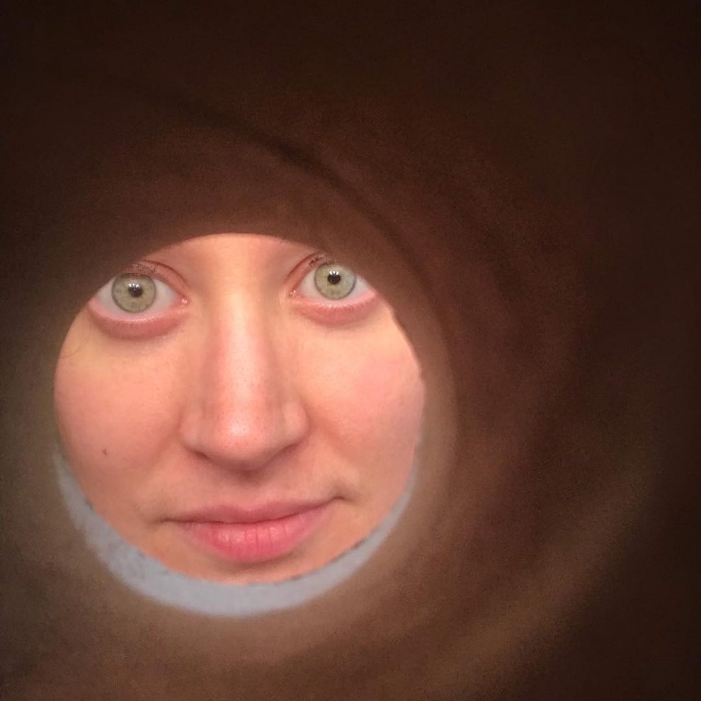 If You Take A Selfie Through A Toilet Roll Tube Youll Look Like The Moon Design You Trust 8564