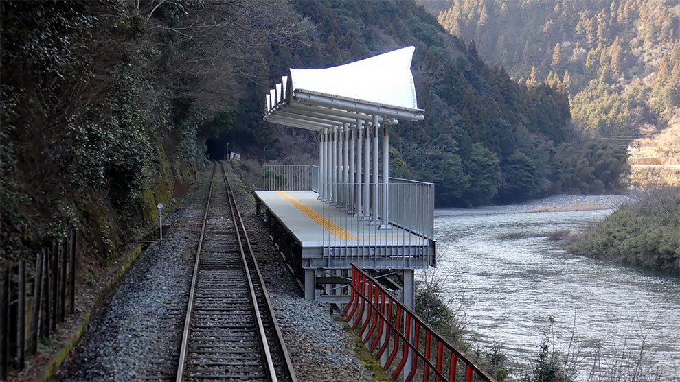 This Japanese Train Station Only Exists So That People Can Admire The