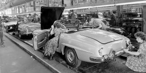 Stunning Photos Show Mercedes-Benz 190 SL's Assembly Line In February 1958