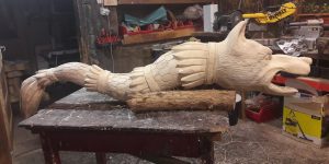 Romanian Artist Turns Tree Stumps Into Beautiful Artworks
