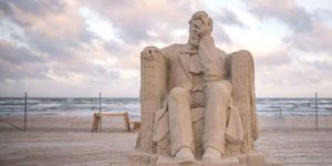 The Best Creations Of 2019 Texas SandFest And Facepalming Lincoln Is The Winner