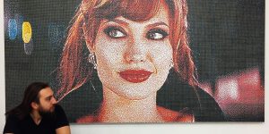 Turkish Artist Recreates Iconic Movie Scenes Using Hundreds Of Thousands Of Tiny Colored Dots