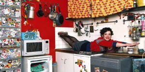75 Parisiennes: French Photographer Spends 6 Years Capturing Women In Paris