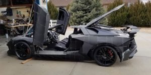 A Physicist Does 3D Printing Project With His Son: Builds A Full-Scale Lamborghini