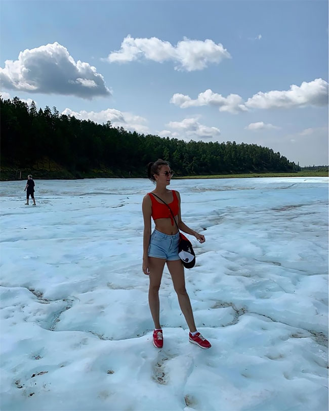 The World’s Most Unusual Beach Is A Glacier In Russia’s Kingdom Of ...