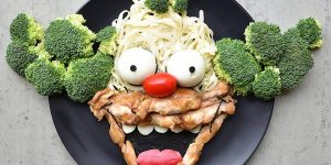 Mom Creates Famous Cartoon Characters From Healthy Meals