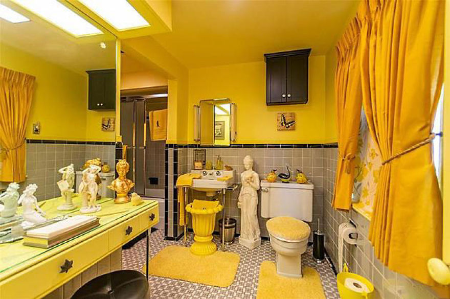 Real Estate Agent Posts 25 Of The Worst Home  Design  Finds 