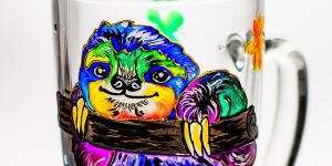 Spread Love, Joy and Beauty: Ukrainian Painter Beautifully Decorates Glassware