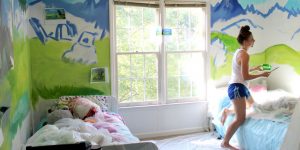 Artist Hannah Baker Paints Her Sisters’ Bedroom Walls To Look Like A Scene From Legend Of Zelda