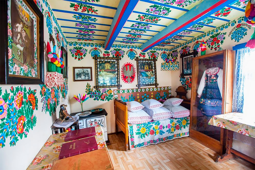 Painted Cottages Of Poland Beautiful House Decorating Tradition That Painted Cottages Of Poland Beautiful House Decorating Tradition That