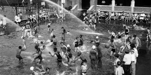 Stunning Vintage Photos Of Swimming In New York’s Open Air Pools In 1930s