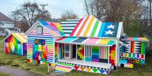 Artist Turns Neglected Arkansas House Into A Colorful Art Installation
