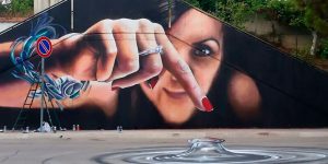 This Streets Artist Creates Stunning 3D Art That Interacts With Its Surroundings