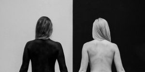 This Artist Creates An Abstract Illusion Using Only Black And White Bodypainting