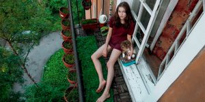 Photographer Captures Intimate Photos Of The Russian Student Girls In Their Communal Apartments And Hostels