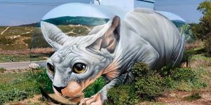 French Artist Turns A Gas Tank Into A Giant 3D Sphynx Cat