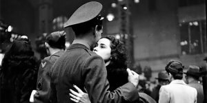 Vintage Photos Capture Farewell Scenes At Penn Station In World War II