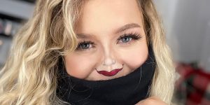 This Tiny Face Makeup Is The Perfect Solution For A Coronavirus Mask
