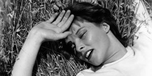 Stunning Black And White Photos Of A Young Katharine Hepburn In The Grass Taken By George Hoyningen-Huene In 1934