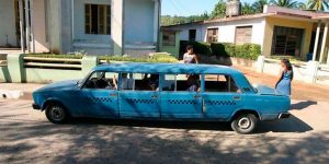 Amazing Photos Of “Luxurious” Lada Stretched Limousines