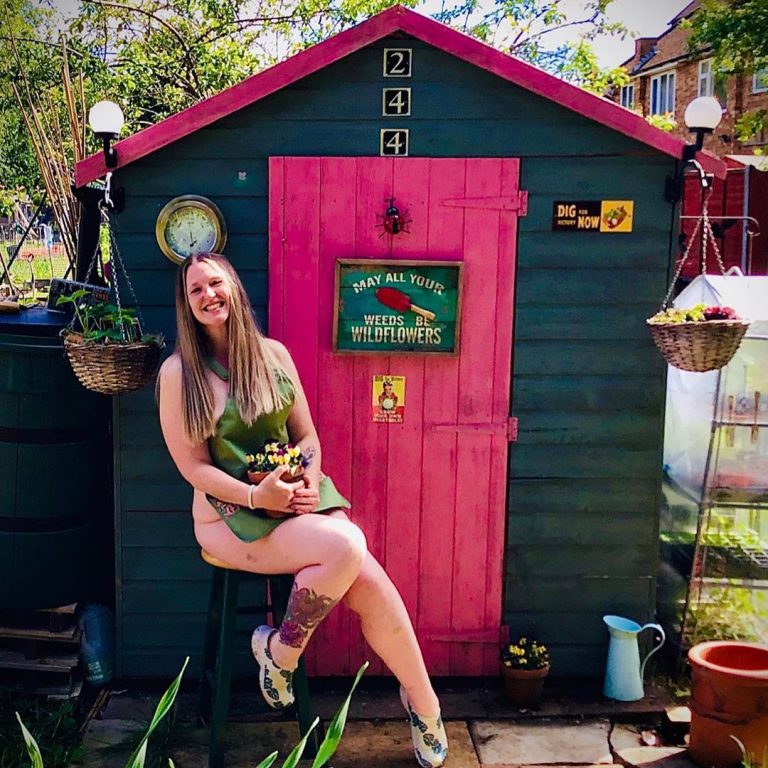 The Most Creative Photos Of The World Naked Gardening Day 2020, Even In