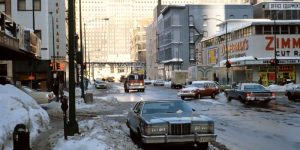 Amazing Color Photos Capture Chicago's Street Scenes During The Blizzard Of 1979