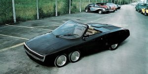 Stunning Vintage Photos of the Panther 6, a Crazy 6-Wheeled UK Sports Car From 1977