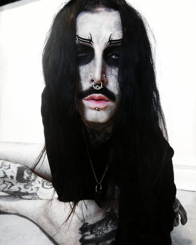 A Canadian Artist Is Transforming His Look with Extreme Plastic ...